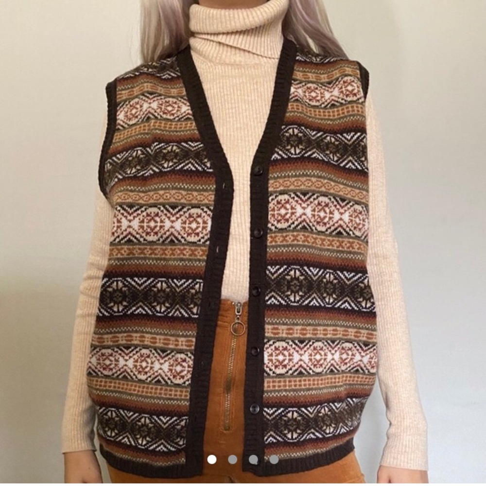 Sleeveless vintage vest